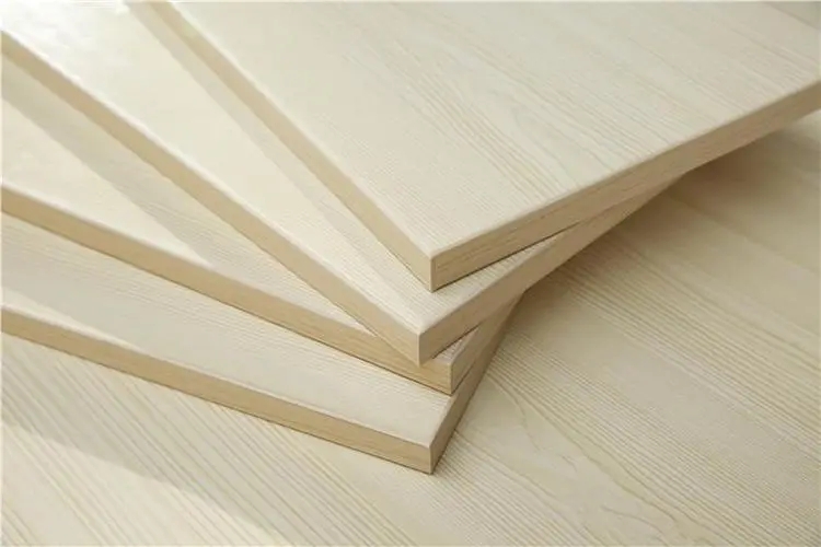 Pilihan saka adhesive nyawiji panas ing panel Furnitur pinggiran industri banding.